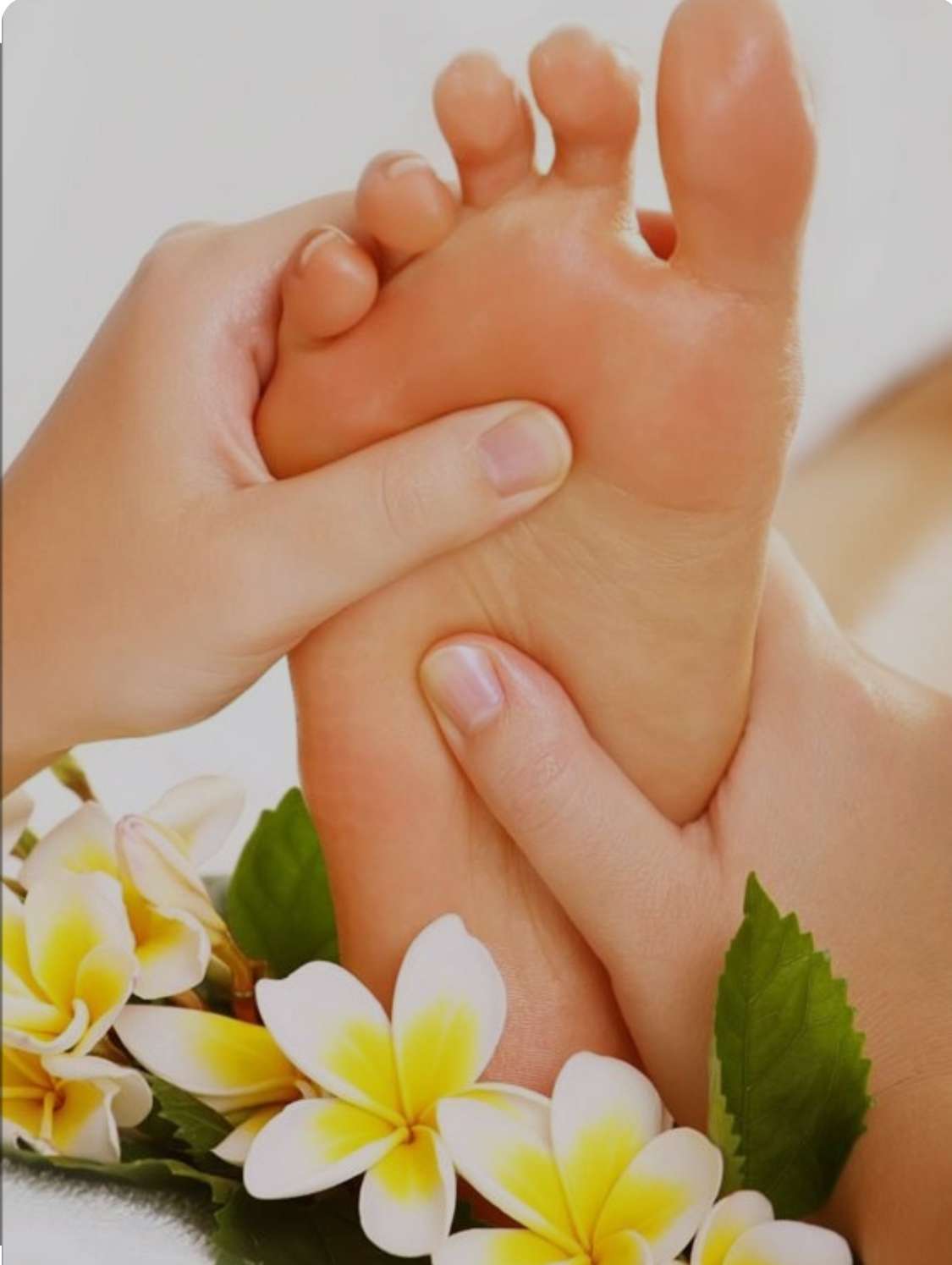 Dịch vụ Massage Foot (mát xa chân)